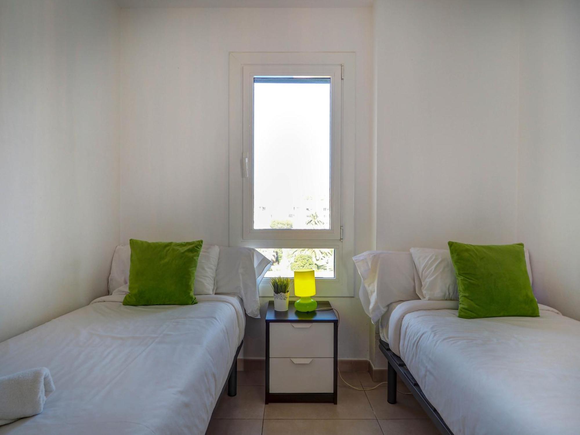 Balmins White By Hello Homes Ситжес Екстериор снимка